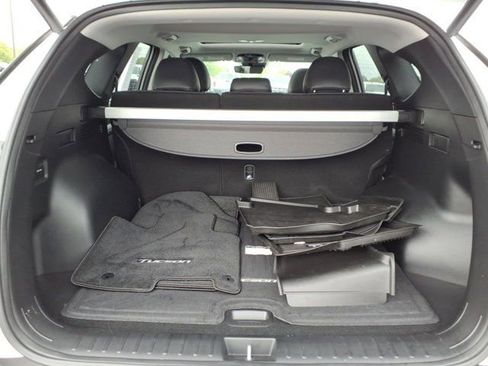 Used 2025 Hyundai Tucson SEL FWD image 31