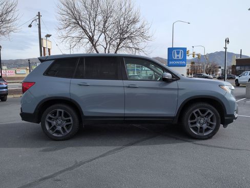 Used 2023 Honda Passport EX-L image 2