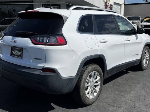 Used 2019 Jeep Cherokee Latitude w/ Popular Appearance Group FWD image 5