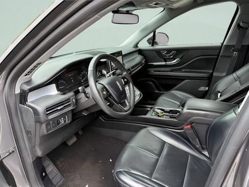 Used 2021 Lincoln Corsair AWD w/ Premium Package image 3