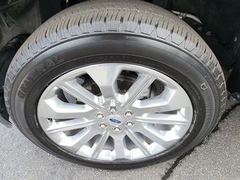 Used 2023 Ford F150 Limited image 12