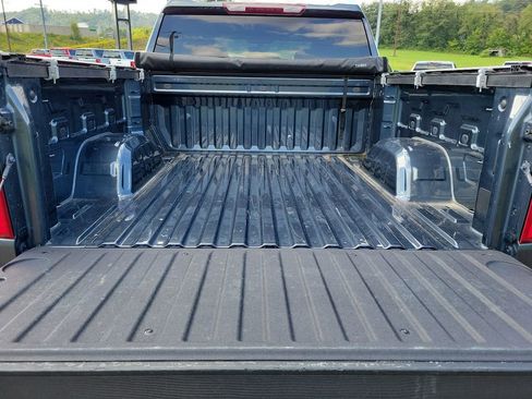 Used 2021 Chevrolet Silverado 1500 Custom Trail Boss w/ LPO, Dark Essentials Package AWD/4WD image 27