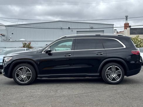 Used 2025 Mercedes-Benz GLS 450 4MATIC image 5