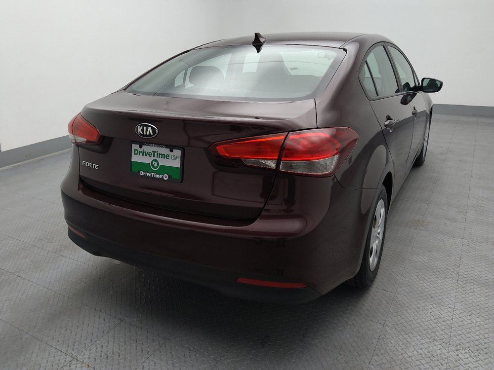 Used 2017 Kia Forte LX FWD image 7