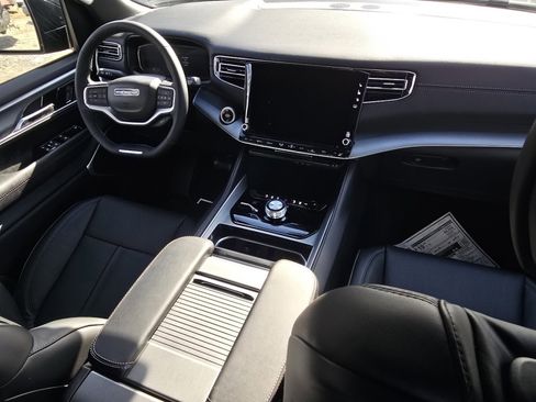 New 2026 Jeep Grand Wagoneer 4WD image 14