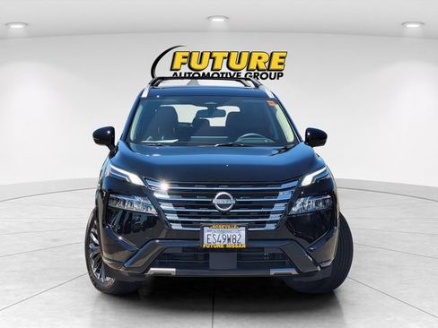 Certified 2026 Nissan Rogue Platinum w/ Platinum Premium Package AWD/4WD image 2