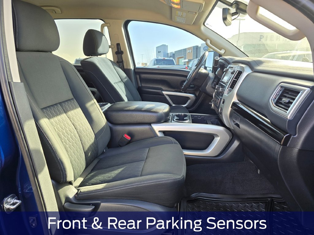 Used 2018 Nissan Titan SV w/ SV Convenience Package AWD/4WD image 16