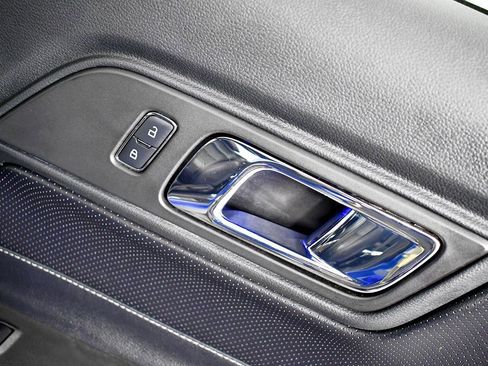 Used 2017 Ford Mustang GT Premium w/ Equipment Group 401A image 32