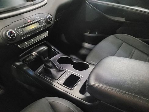 Used 2020 Kia Sorento S AWD/4WD image 26