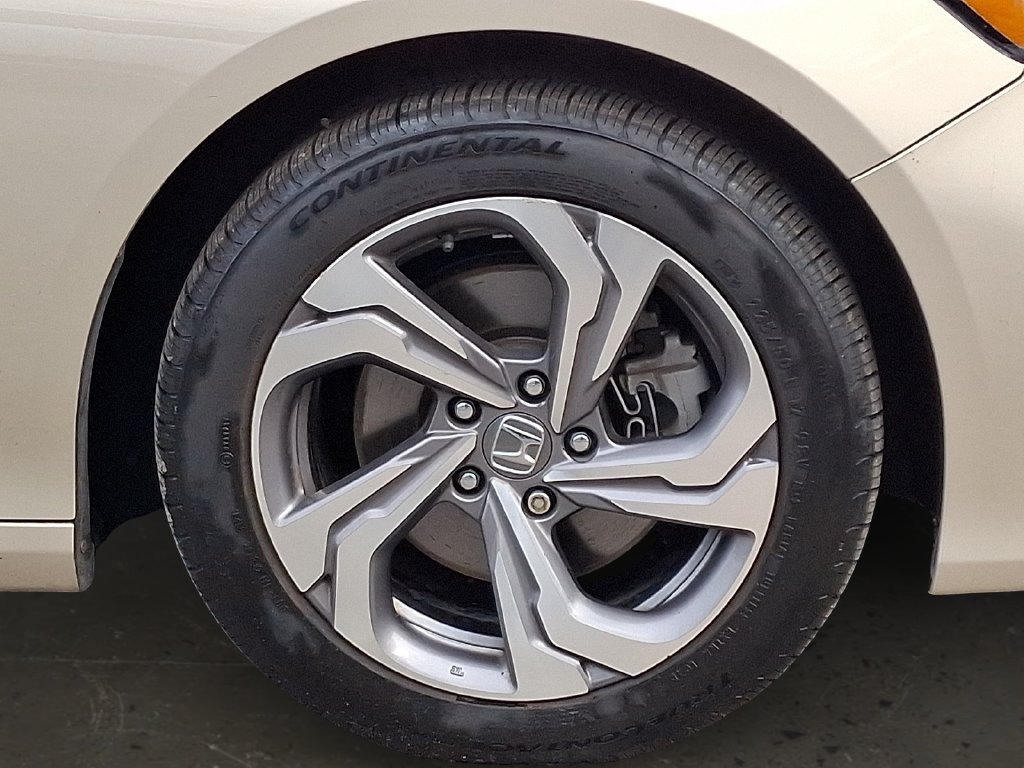 Used 2018 Honda Accord EX-L image 9