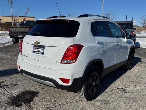 Used 2018 Chevrolet Trax LT w/ LT Convenience Package image 5