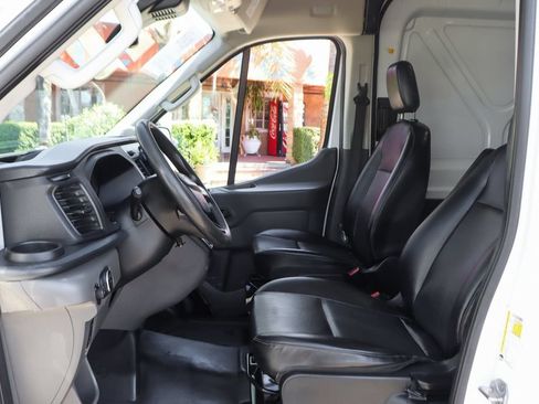 Used 2023 Ford Transit 250 Medium Roof RWD image 20