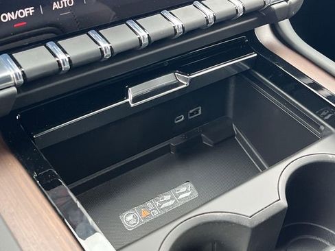 New 2026 GMC Yukon XL Denali w/ Sun & Power Step Package RWD image 20