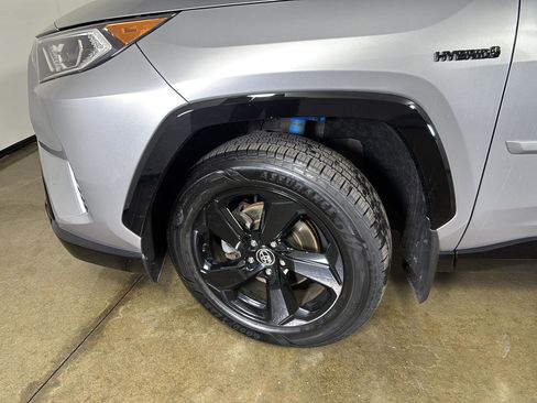 Used 2020 Toyota RAV4 XSE w/ XSE Grade Weather Package AWD/4WD image 5