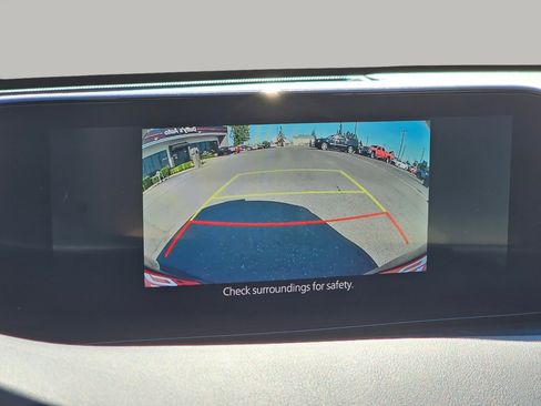 Used 2021 MAZDA MAZDA3 s image 9