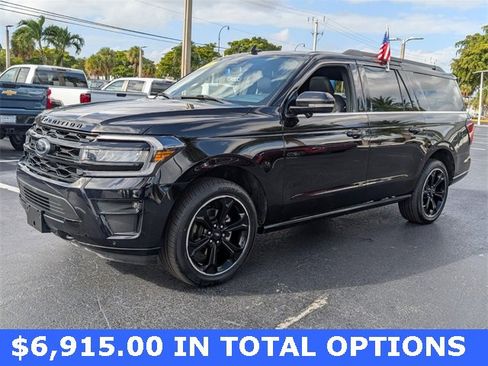 Used 2023 Ford Expedition Max Limited image 3