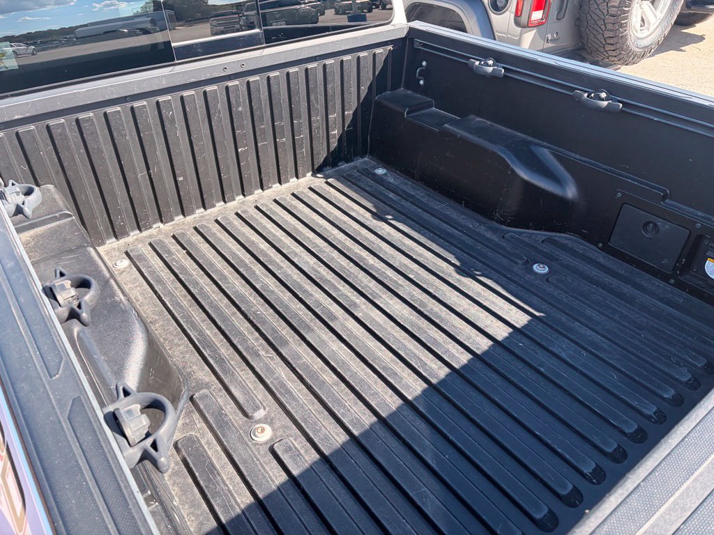 Used 2018 Toyota Tacoma TRD Sport w/ Technology Package RWD image 12