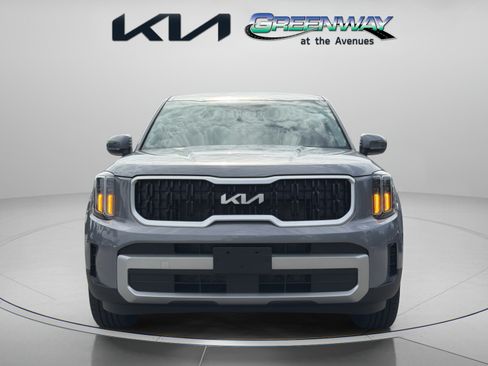 Certified 2024 Kia Telluride LX AWD/4WD image 2