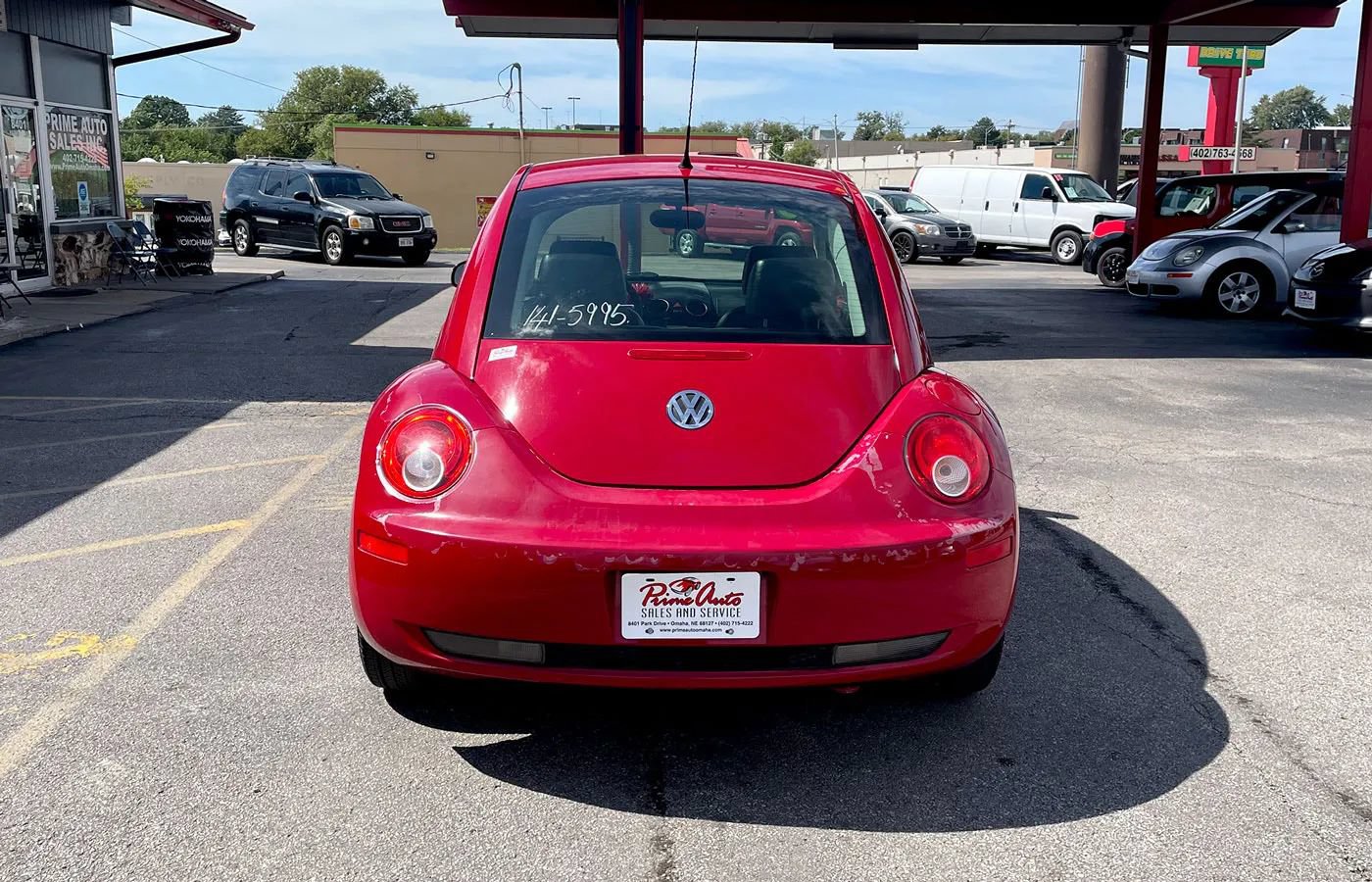 Used 2010 Volkswagen Beetle Coupe FWD image 5