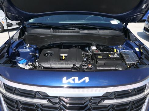 Used 2024 Kia Seltos EX image 28