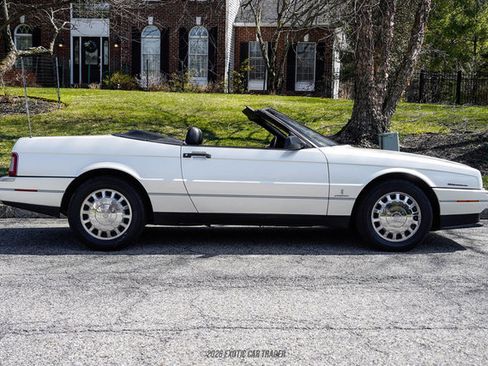 Used 1993 Cadillac Allante FWD image 7