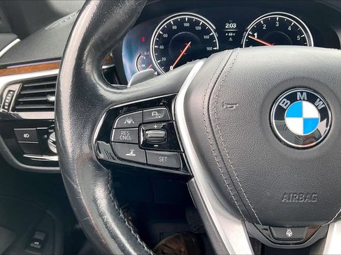 Used 2018 BMW 540i xDrive w/ Premium Package image 17