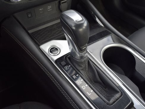 Used 2023 Nissan Altima 2.5 SV w/ SV Premium Package image 16