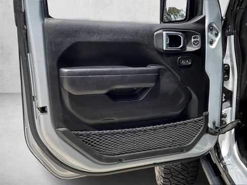 Used 2024 Jeep Wrangler Unlimited Sport AWD/4WD image 17