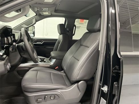 New 2026 Chevrolet Silverado 3500 LTZ w/ LTZ Convenience Package image 20