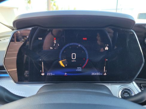 Used 2025 Chevrolet Trax LT w/ LT Convenience Package FWD image 24
