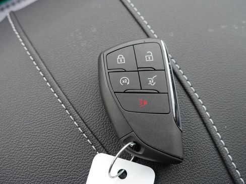 New 2026 Chevrolet Traverse LT w/ LPO, Floor Liner Package image 19