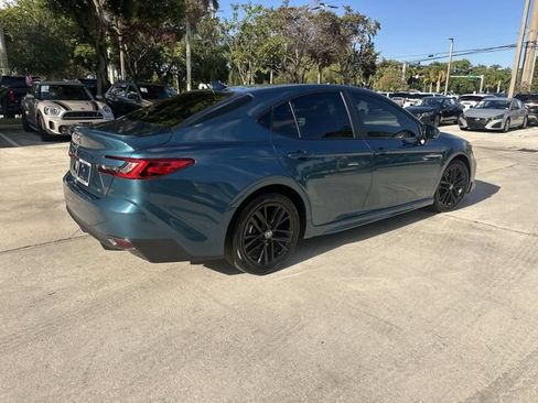 Used 2025 Toyota Camry SE FWD image 39