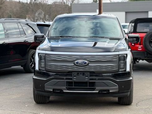 Certified 2022 Ford F150 Lightning Lariat w/ Equipment Group 511A High image 32