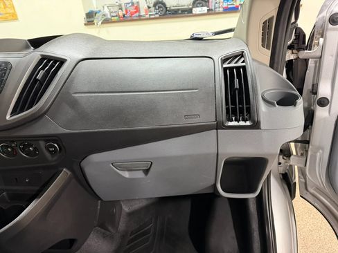 Used 2015 Ford Transit 150 XL RWD image 30