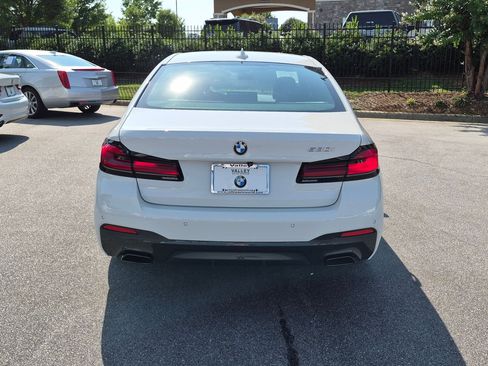 Used 2022 BMW 530i w/ M Sport Package RWD image 4