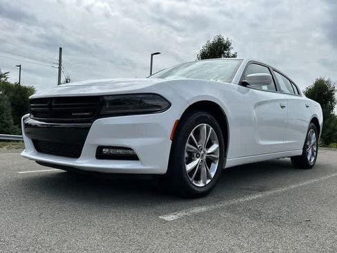 Used 2022 Dodge Charger SXT w/ Cold Weather Package AWD/4WD image 29