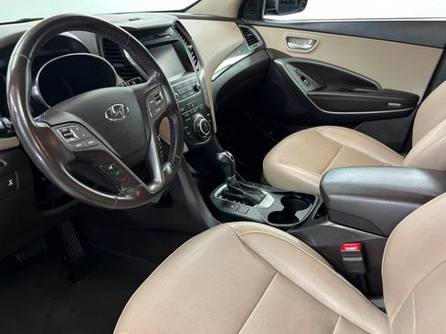 Used 2017 Hyundai Santa Fe Sport image 16