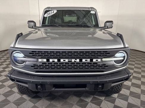 Used 2024 Ford Bronco Badlands AWD/4WD image 3