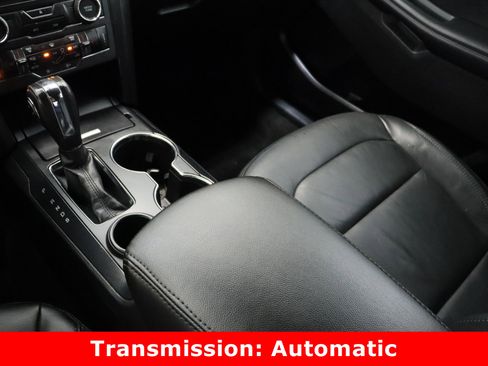 Used 2018 Ford Explorer XLT w/ Equipment Group 202A image 17