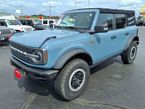 Used 2021 Ford Bronco Badlands image 8