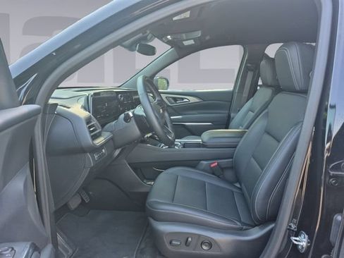 Certified 2026 Chevrolet Traverse LT AWD/4WD image 10