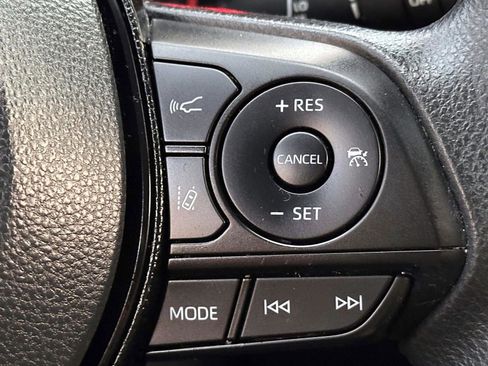 Certified 2021 Toyota RAV4 XLE image 24