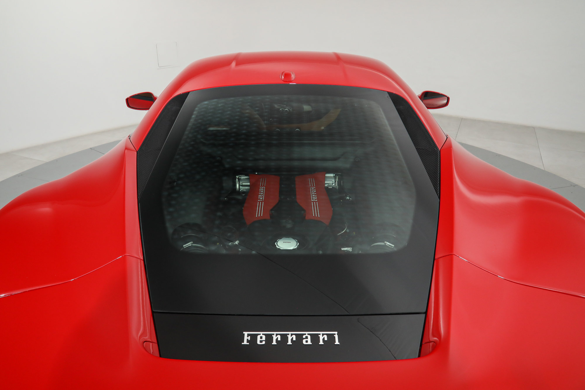 Used 2018 Ferrari 488 GTB RWD image 9
