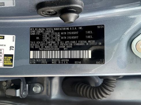 Used 2024 Toyota Corolla Cross SE image 34