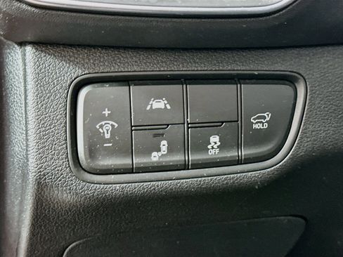 Used 2020 Hyundai Santa Fe Limited w/ Cargo Package FWD image 17