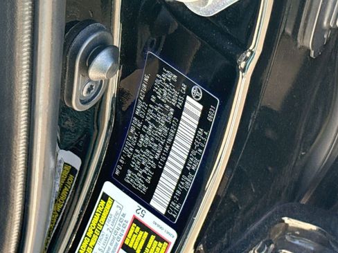 Used 2022 Toyota Camry SE image 32