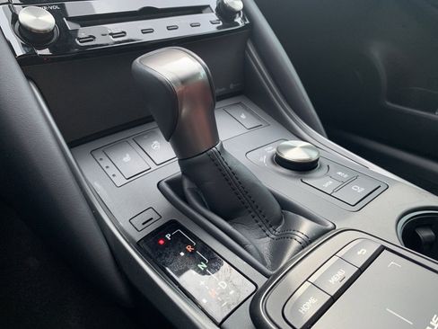 Certified 2025 Lexus IS 350 F Sport image 26