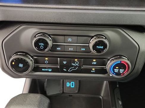 New 2025 Ford Bronco 2-Door image 16