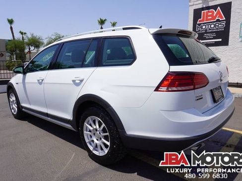Used 2019 Volkswagen Golf Alltrack S AWD/4WD image 4