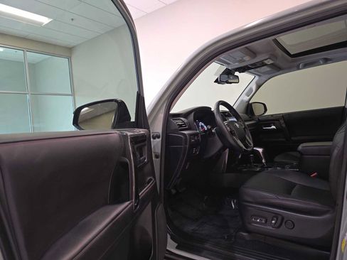 Certified 2023 Toyota 4Runner TRD Off-Road Premium w/ Moonroof Package AWD/4WD image 23